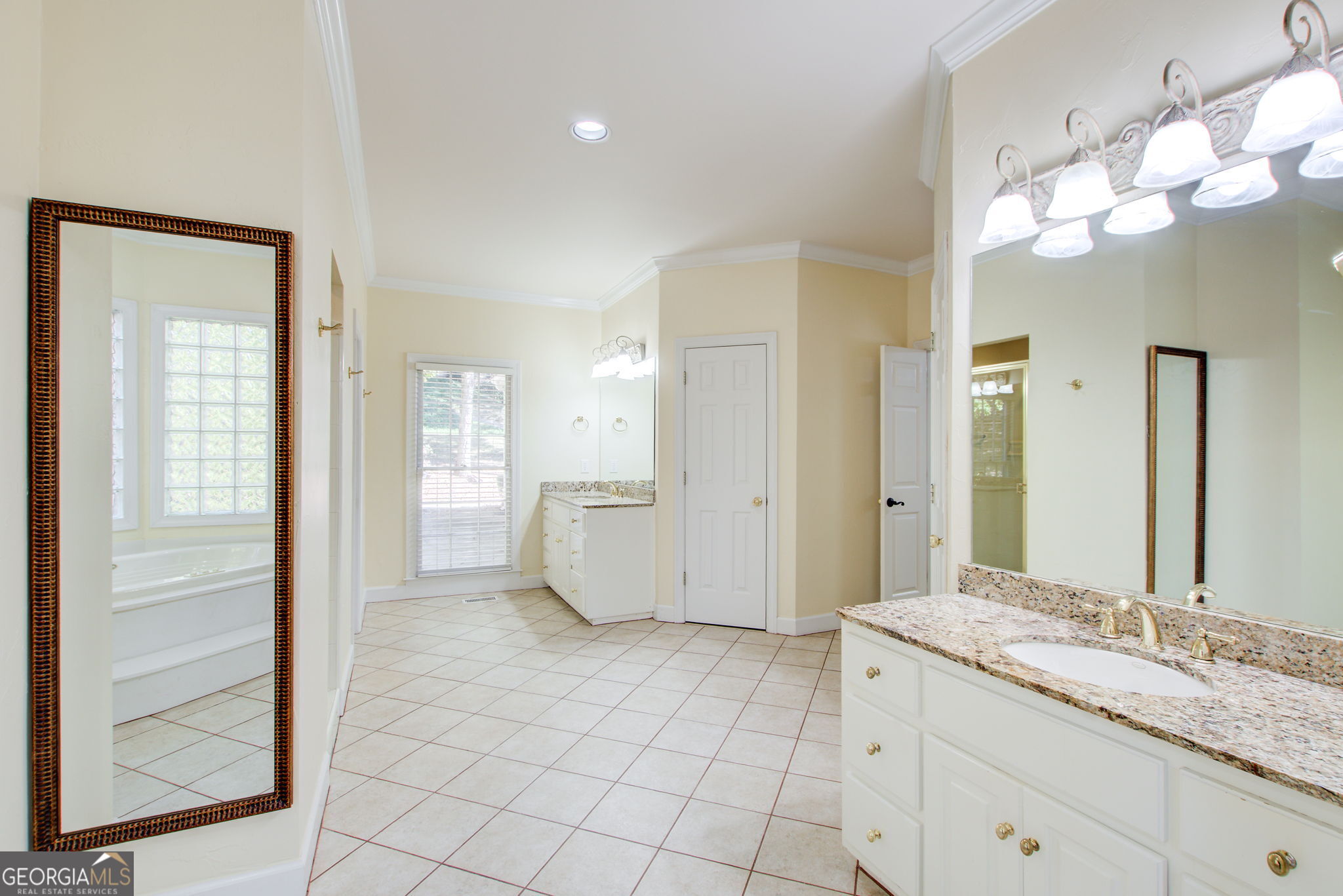 Nesbit Lakes - Residential