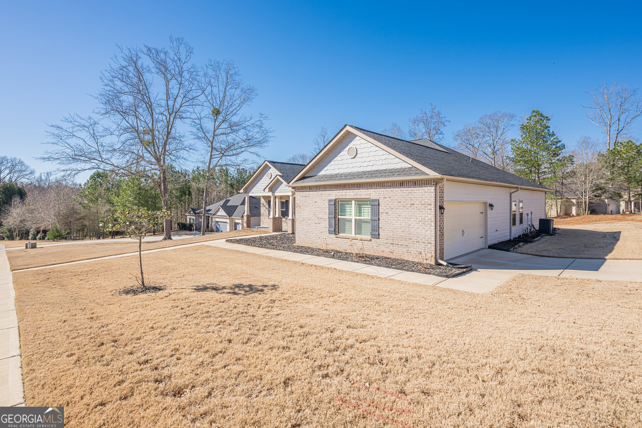 303 River Mansion DR