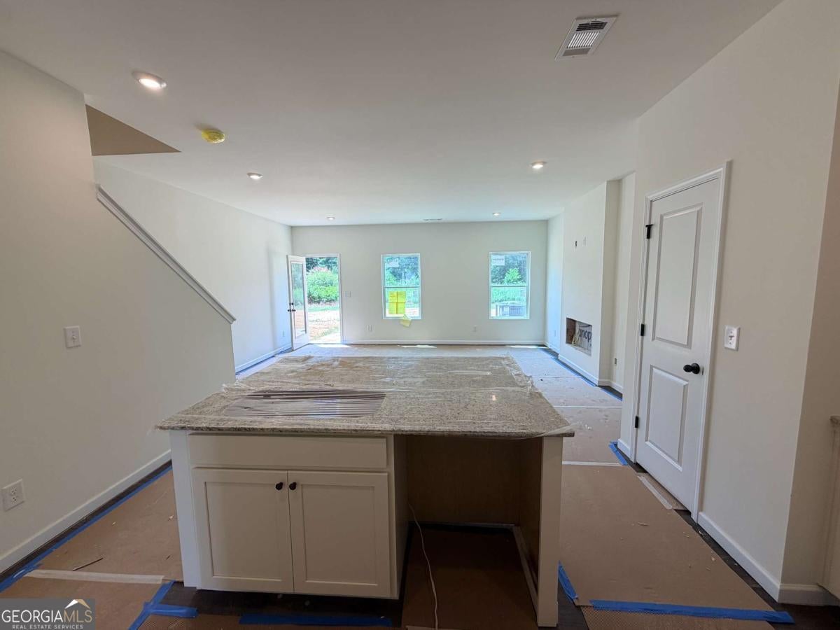 323 Rolling Green RD