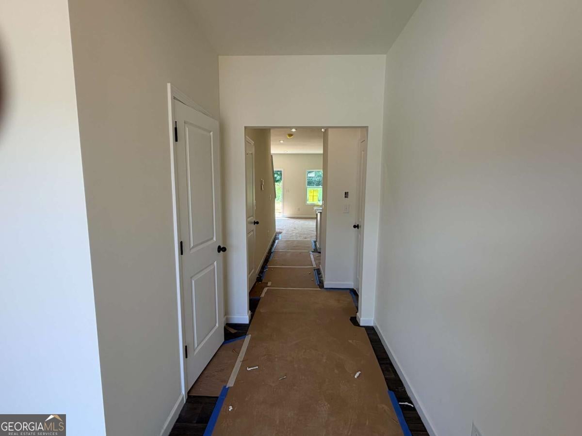 323 Rolling Green RD