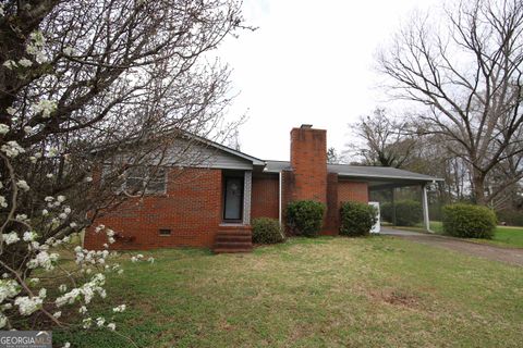 Photo of 121 Alton Drive, LaGrange, GA 30240 (MLS # 10645729)
