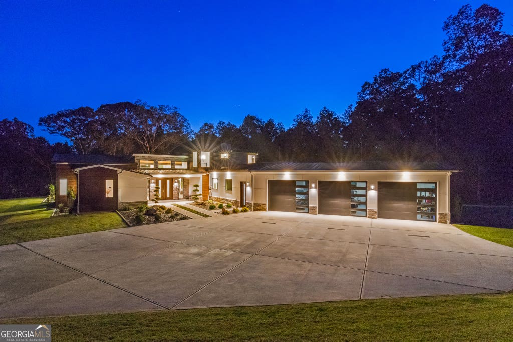 Photo of 159 Sims Rd, Tyrone, GA 30290 (MLS # 10817305)