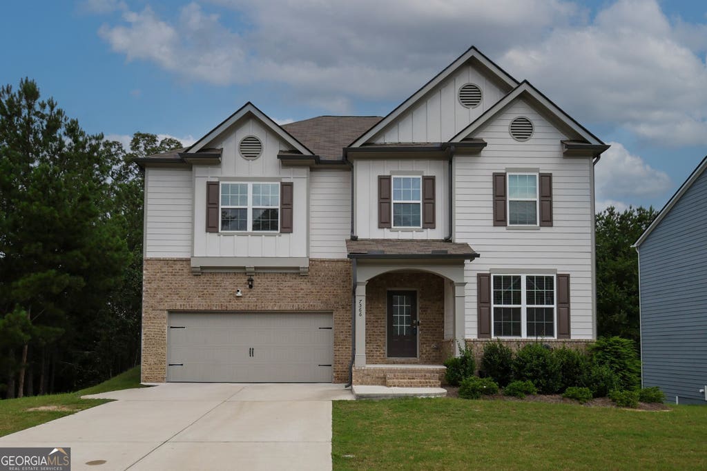Photo of 7566 Jennadee Drive, Fairburn, GA 30213 (MLS # 10799031)
