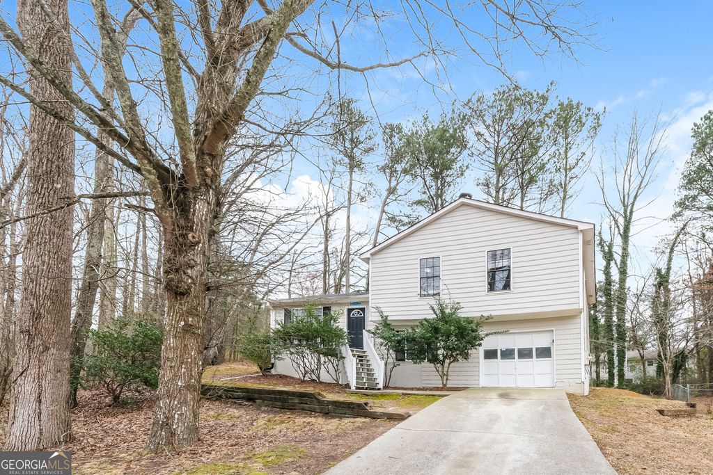 Photo of 7237 Angie Court, Riverdale, GA 30296 (MLS # 10707334)