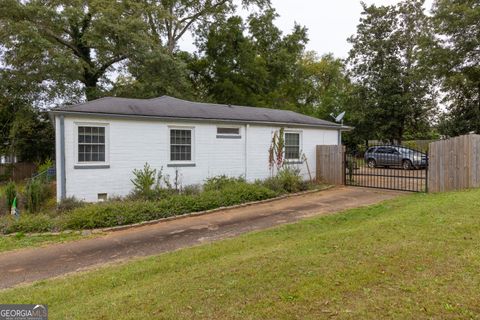 A home in Thomaston