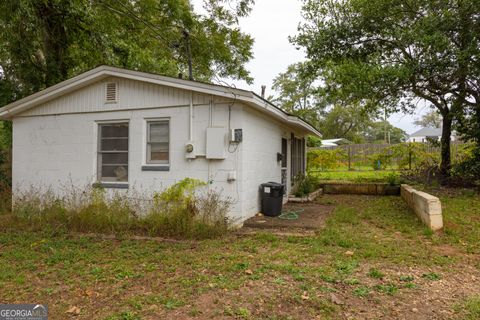 A home in Thomaston