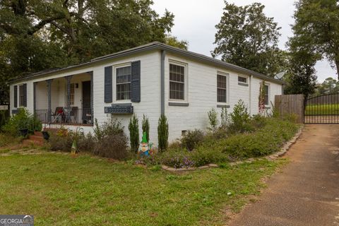 A home in Thomaston