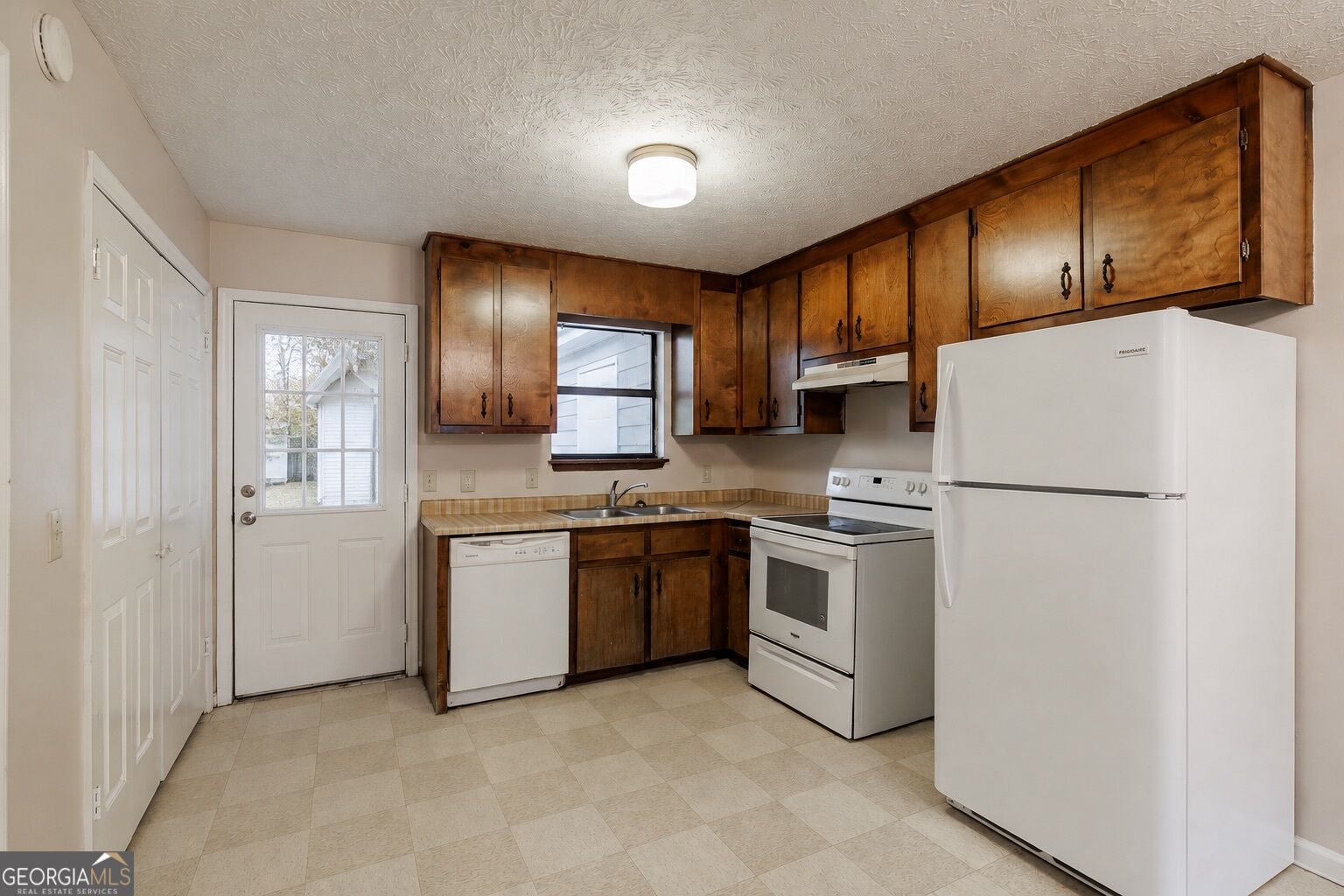 106/108 Upland CT