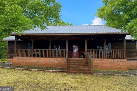 134 College ST Royston GA 30662