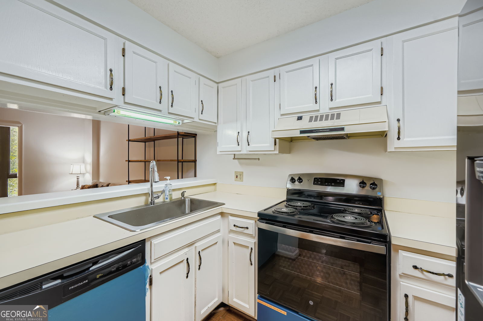 1800 Clairmont LK A325