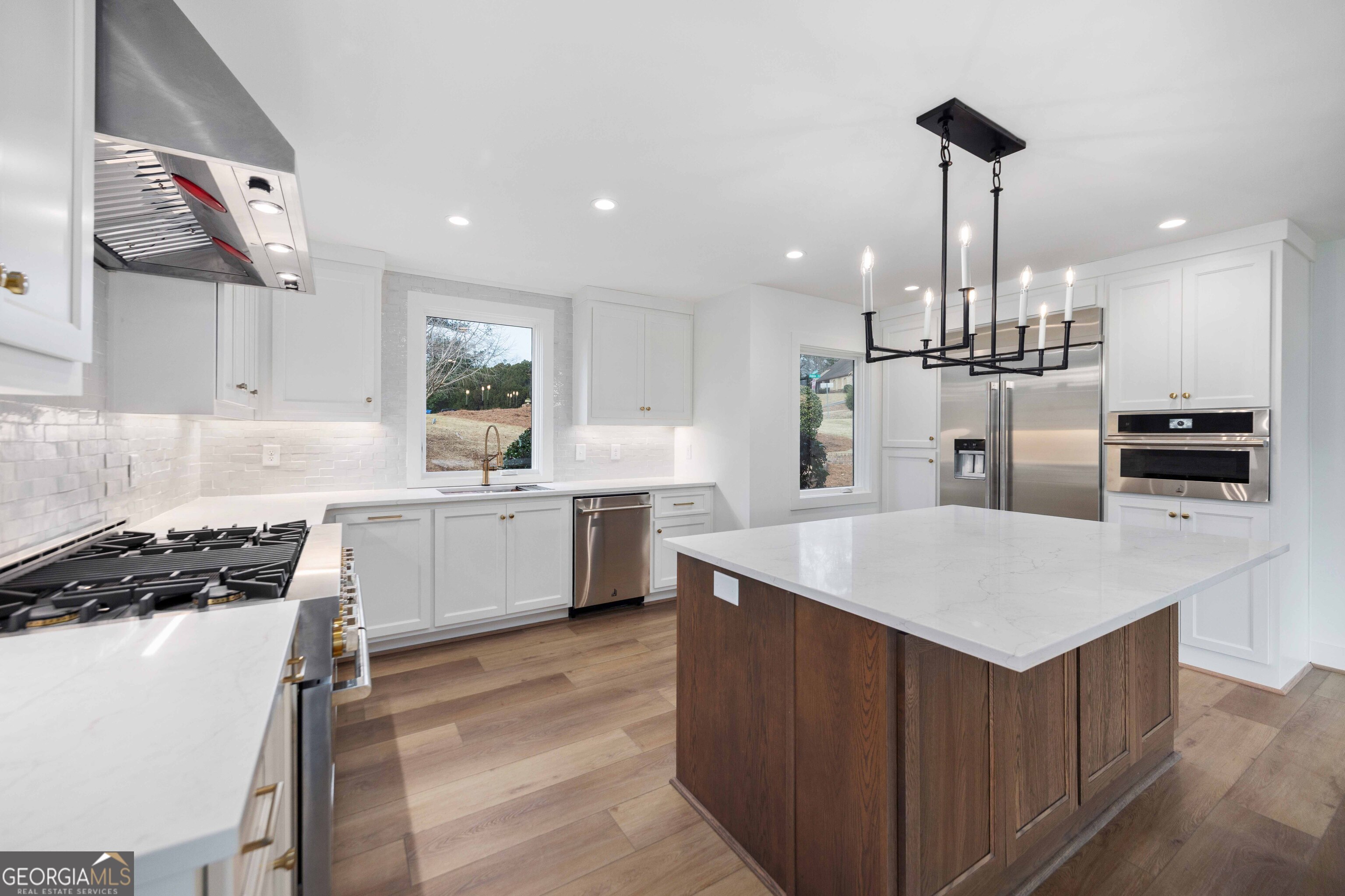 5472 Roaring Branch RD