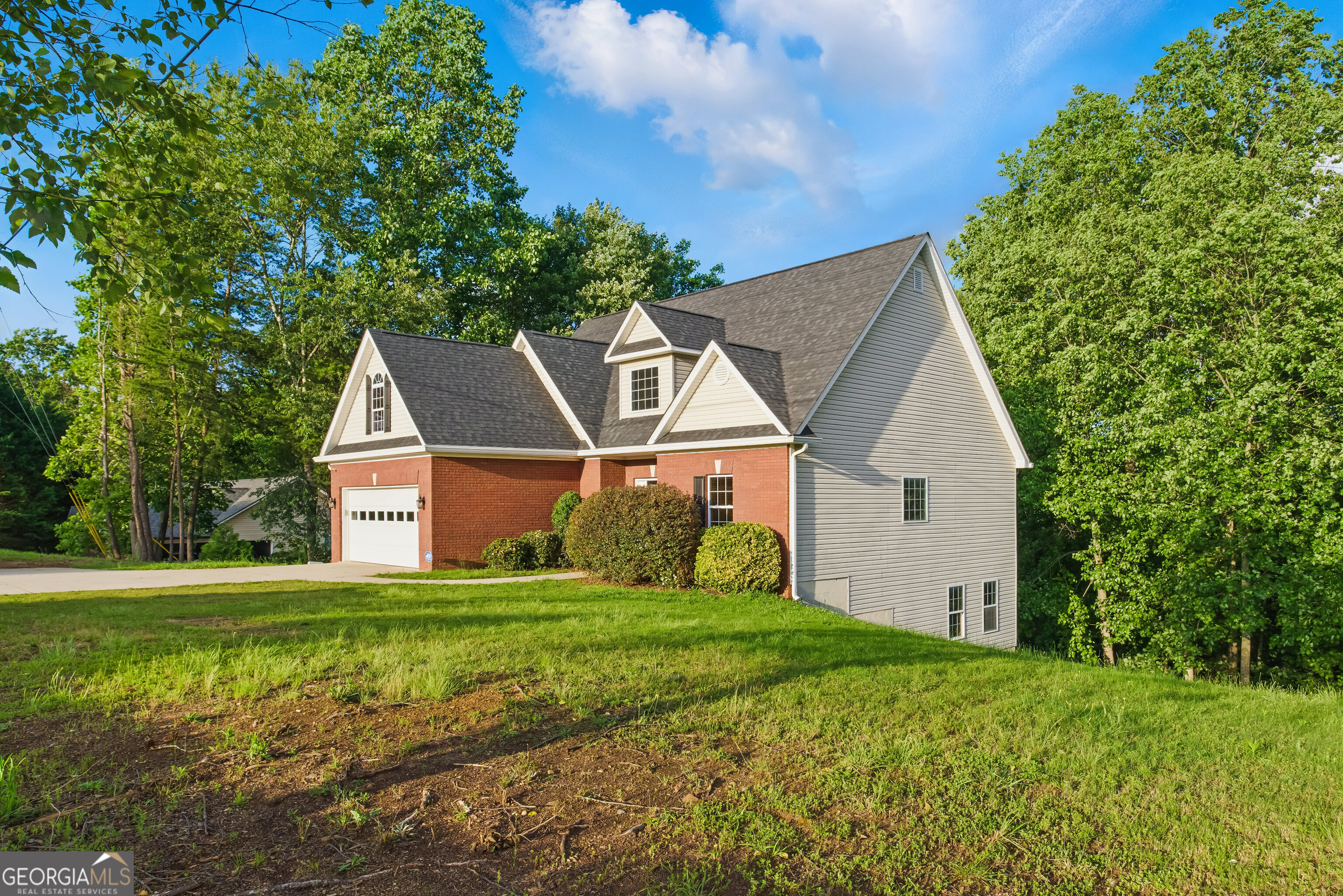 4392 Mount Vernon RD