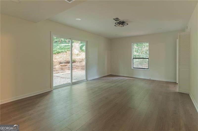 Holly Spgs East - Residential