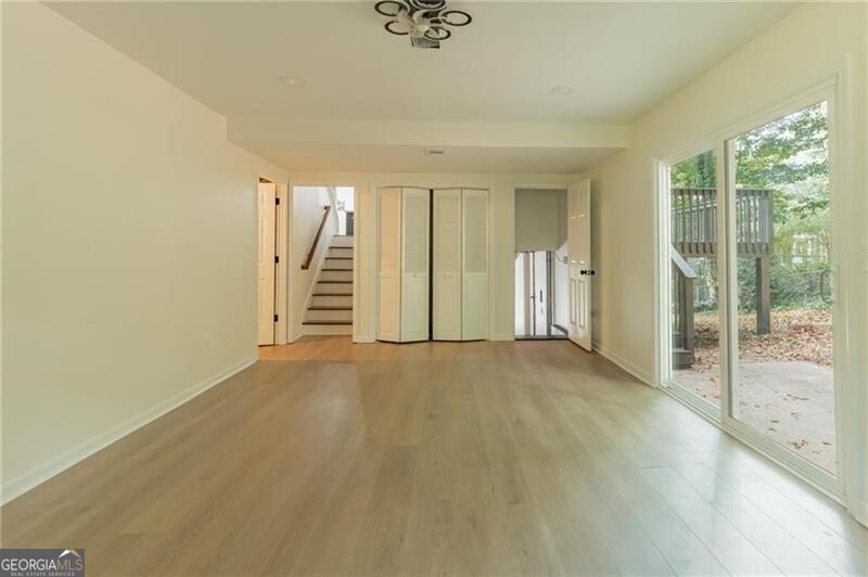 Holly Spgs East - Residential