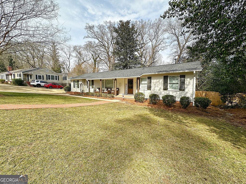 Photo of 216 E Lane Cir, Lagrange, GA 30240 (MLS # 10692037)