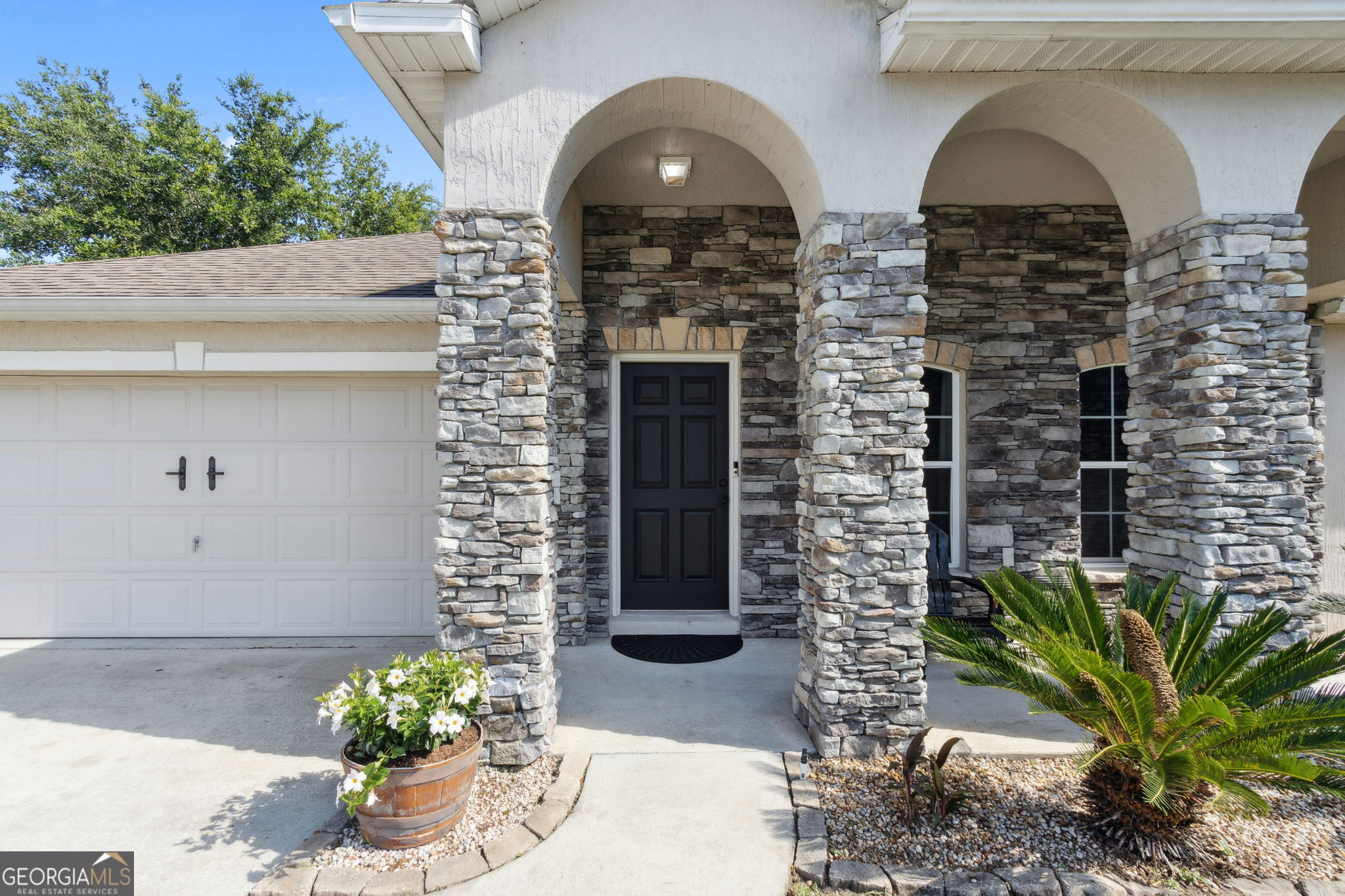 133 Pine Bluff CT