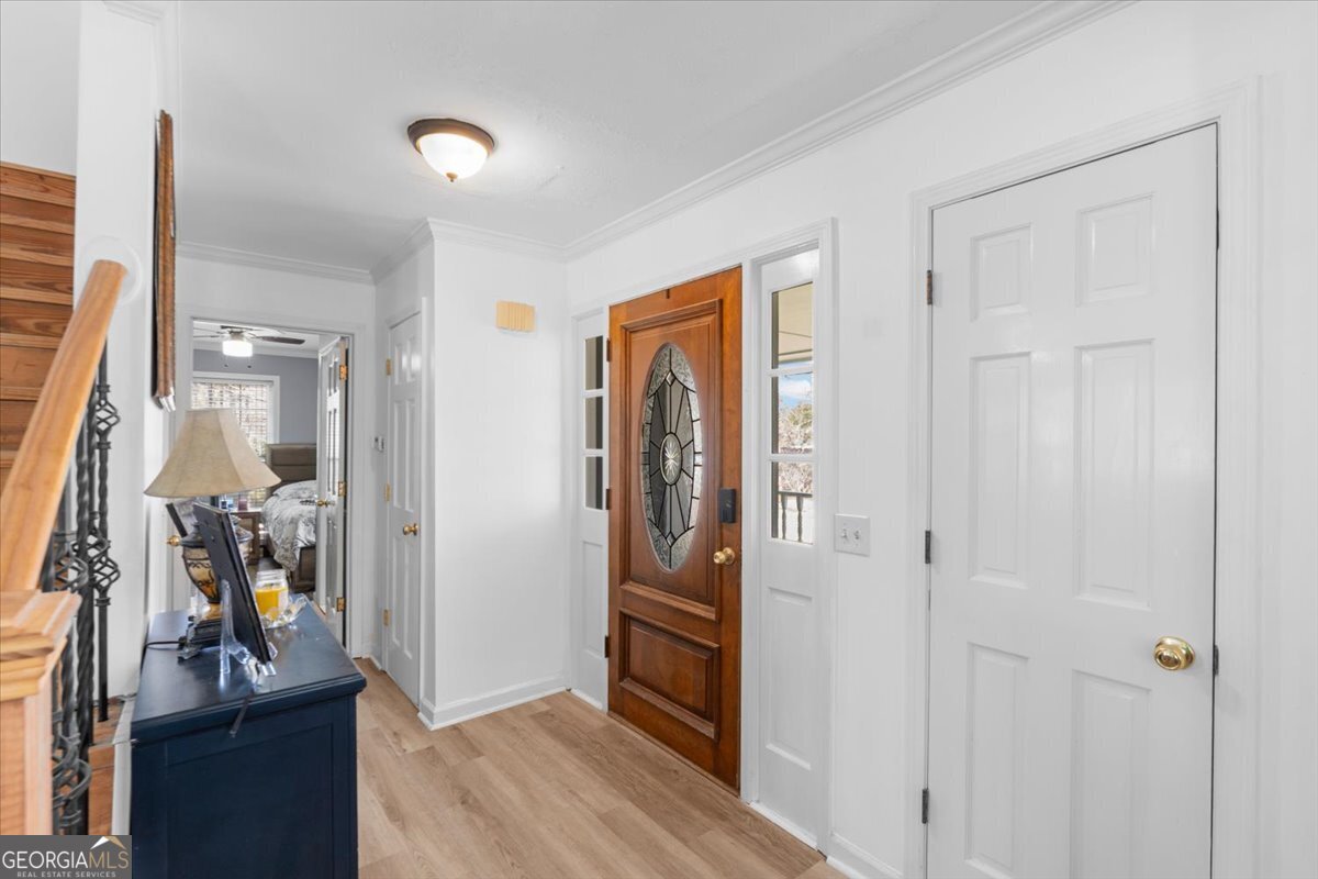 108 E Creekview DR SW