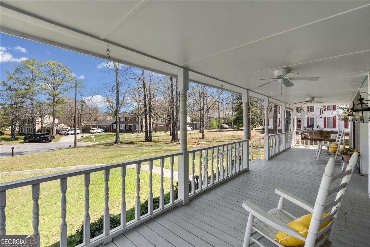 108 E Creekview DR SW