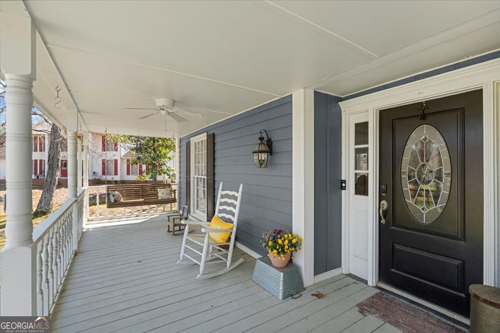 Photo of 108 E Creekview Drive SW, Rome, GA 30165 (MLS # 10715234)