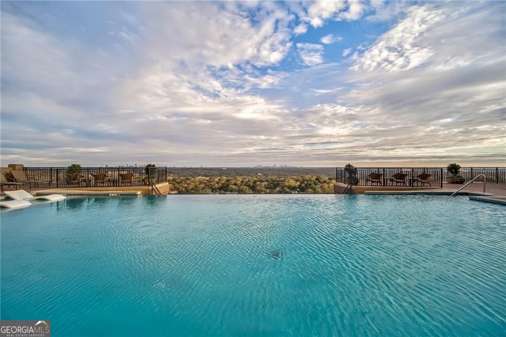 Atlanta, Georgia 30339, United States, 2 Bedrooms Bedrooms, ,2 BathroomsBathrooms,Residential,Active,174531