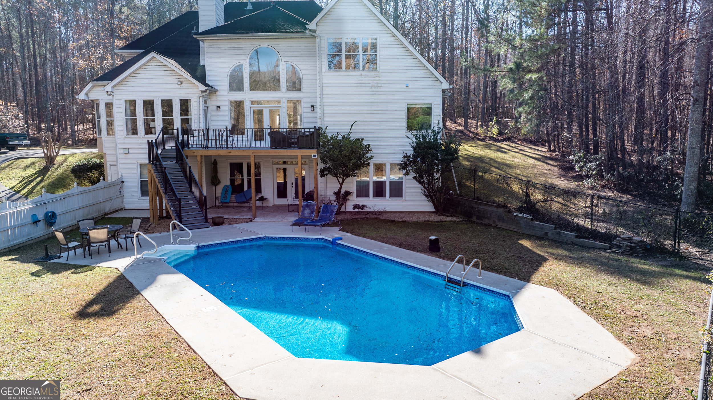 551 Lees Mill RD