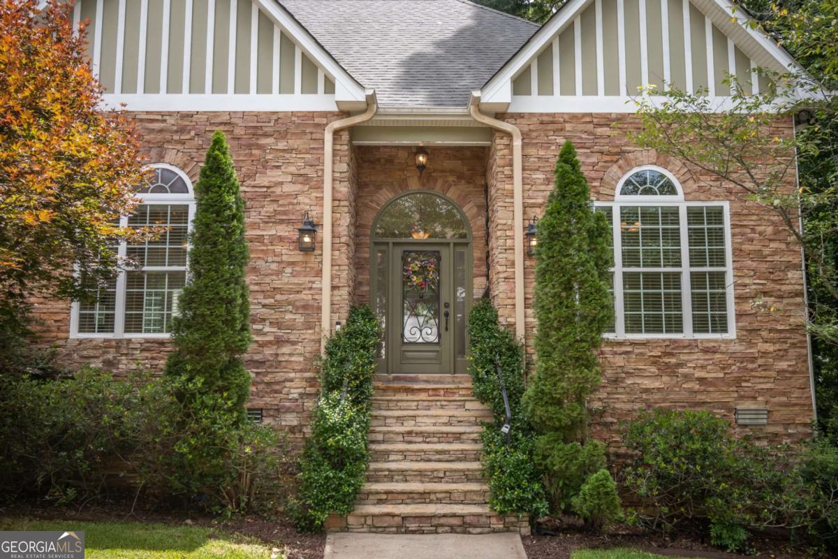 155 Pine Creek WAY