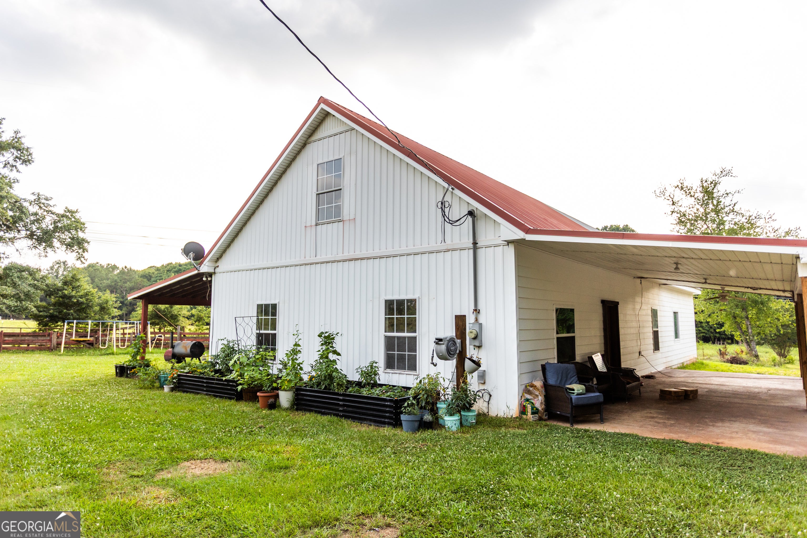 1441 Dickson RD