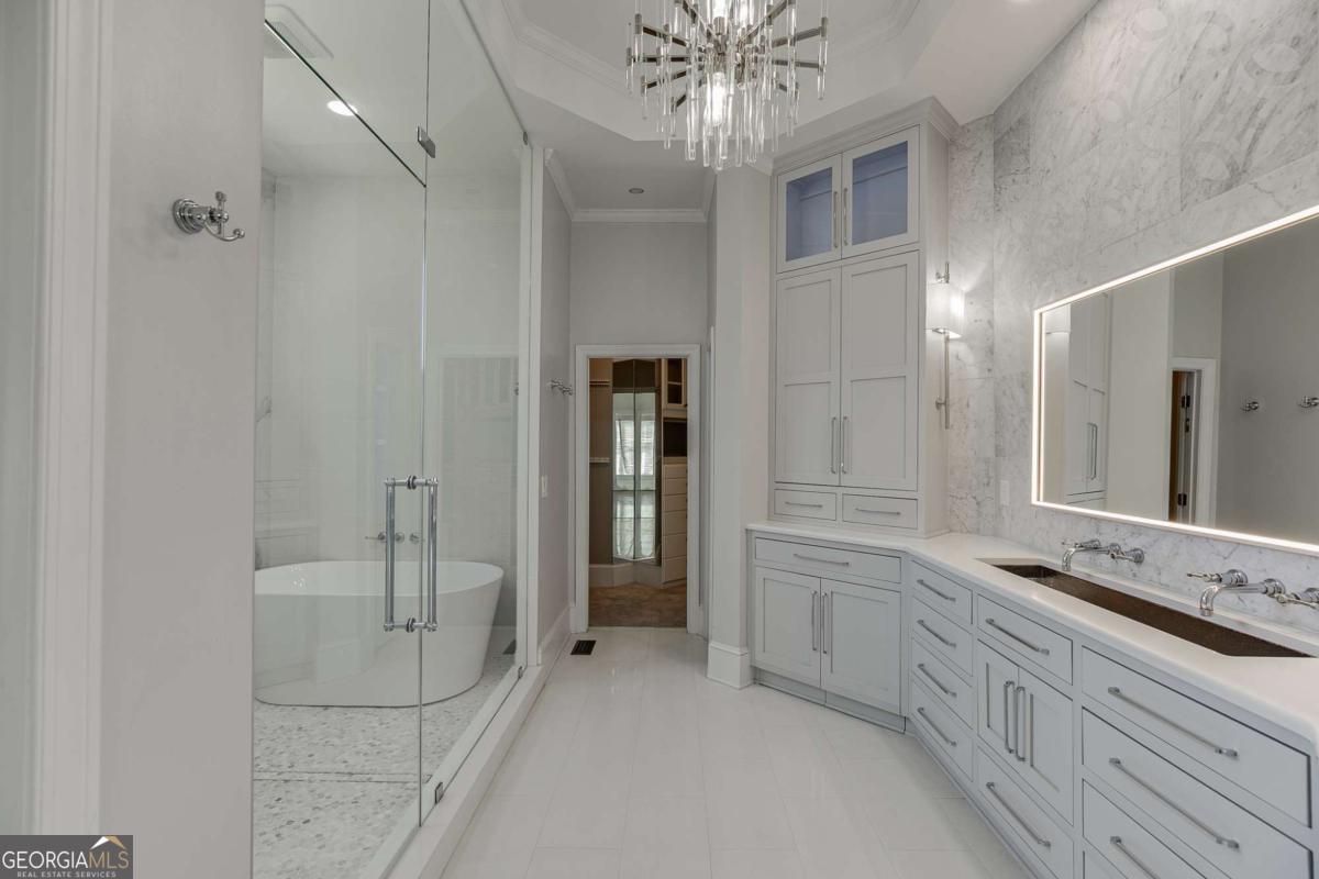 3245 Town Manor CIR