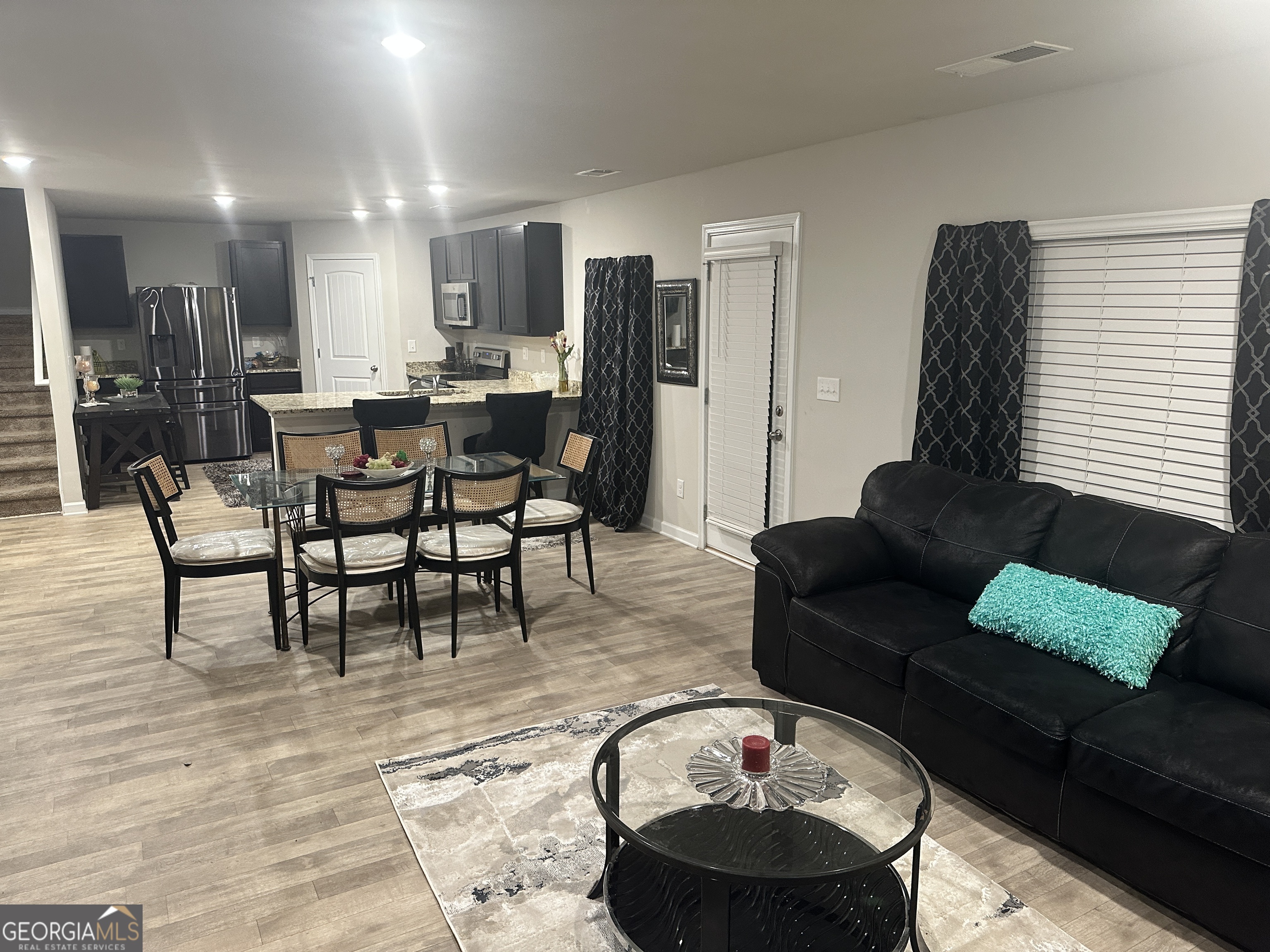 2312 Gateway TRL