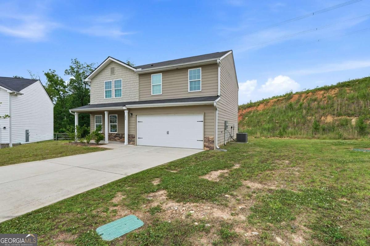 208 Coventry CT