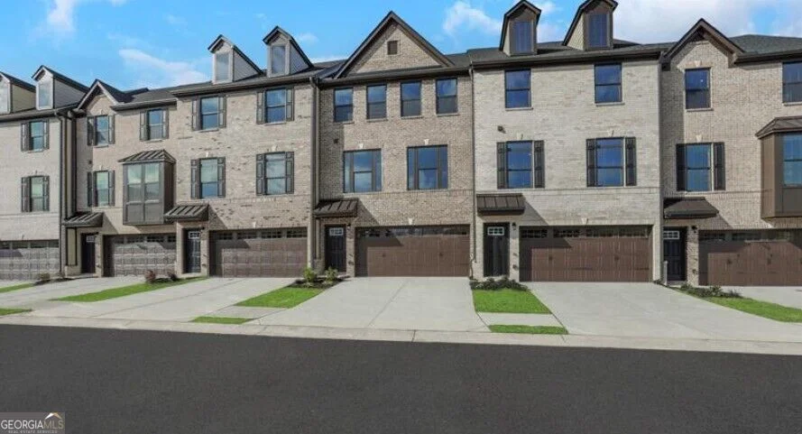 1090 Crimson Drive