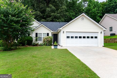 Single Family Residence in Dacula GA 2795 Fort Apachee Trail.jpg