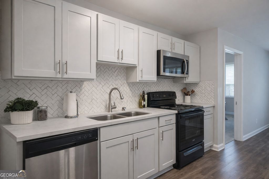 Photo of 154 Glynn Addy Drive, Stockbridge, GA 30281 (MLS # 10796463)