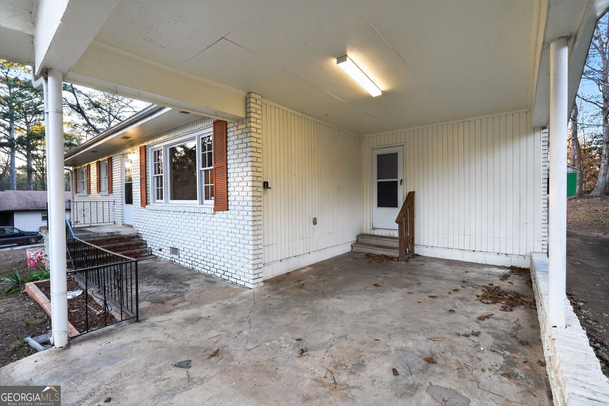 6293 Longino DR
