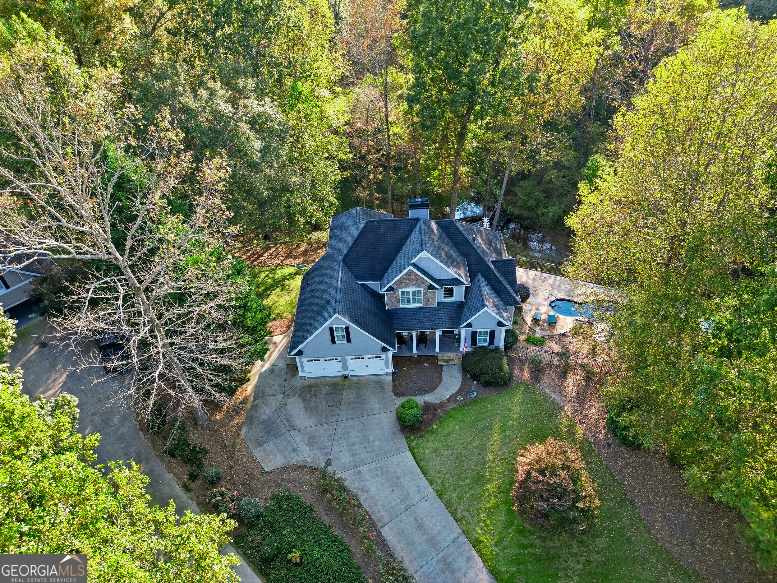 Falls of Smithwick Crossing. - Residential