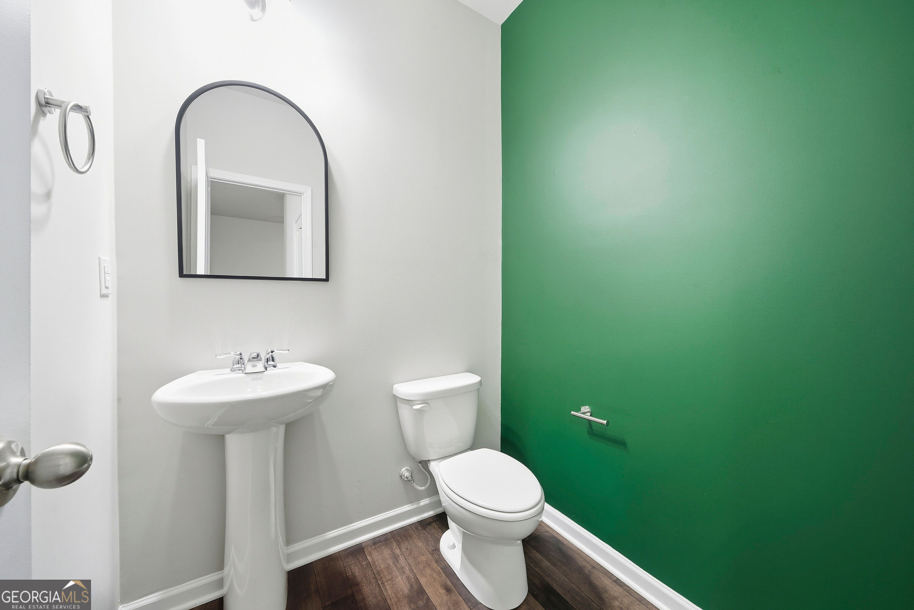 7104 Skippingstone WAY