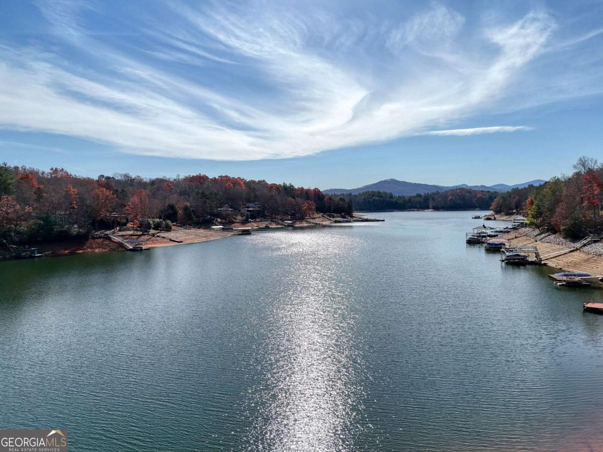 129 Mountain View LN