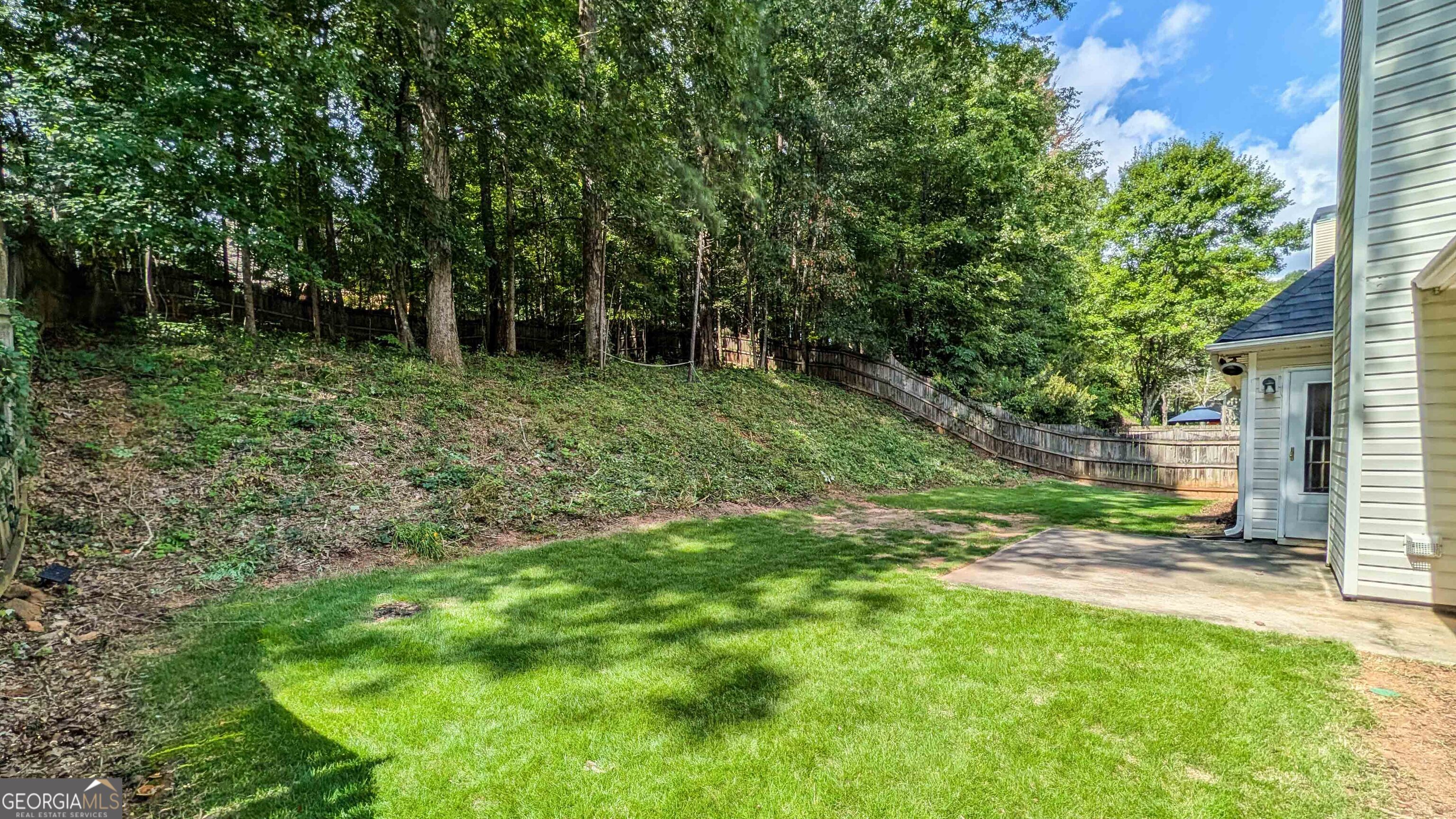 72 Tapestry LN