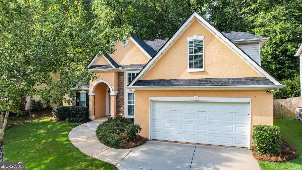 72 Tapestry LN