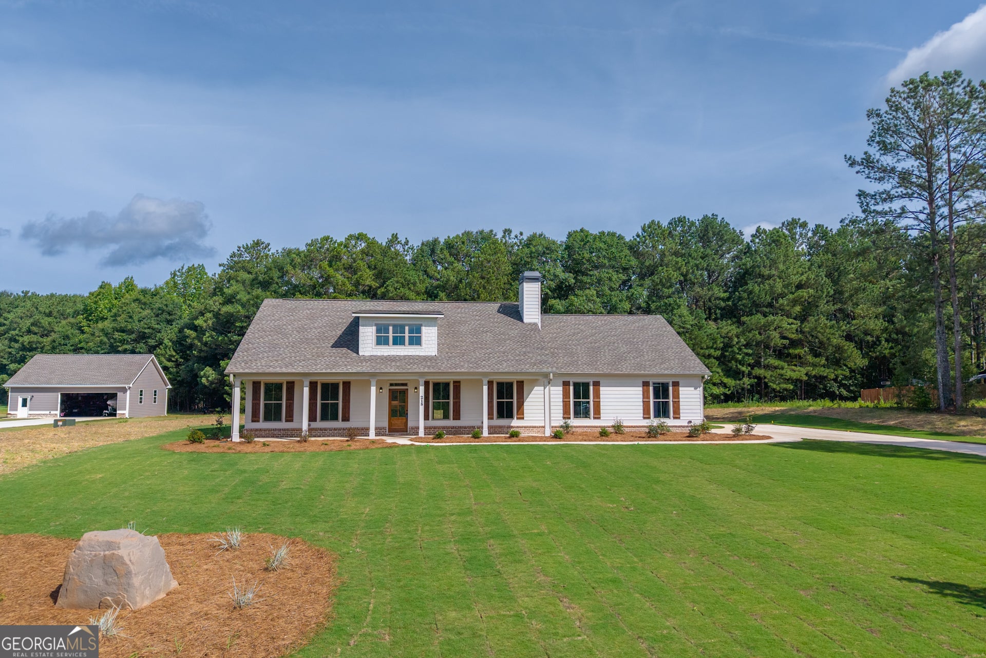 218 Woodfin WAY