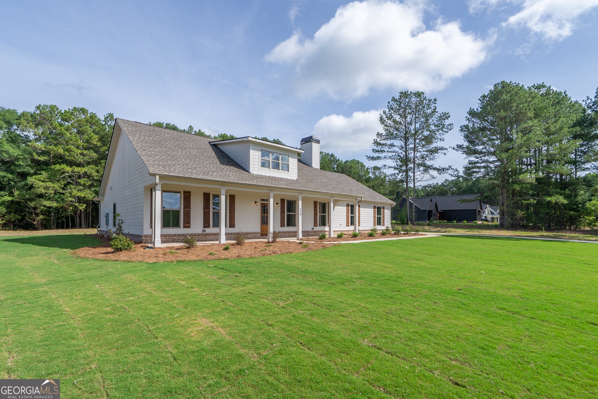 218 Woodfin WAY