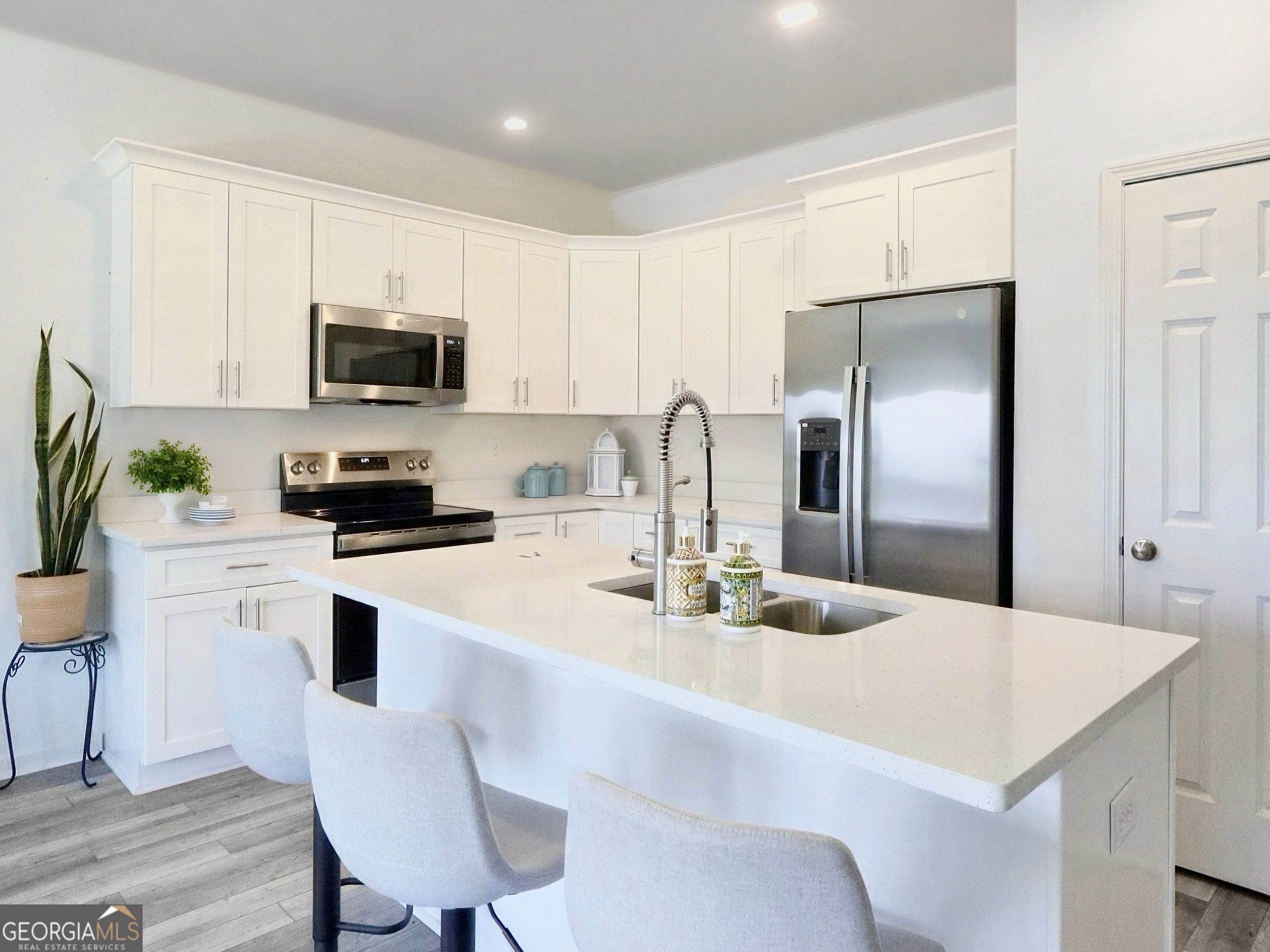 Mustang Ridge - Residential