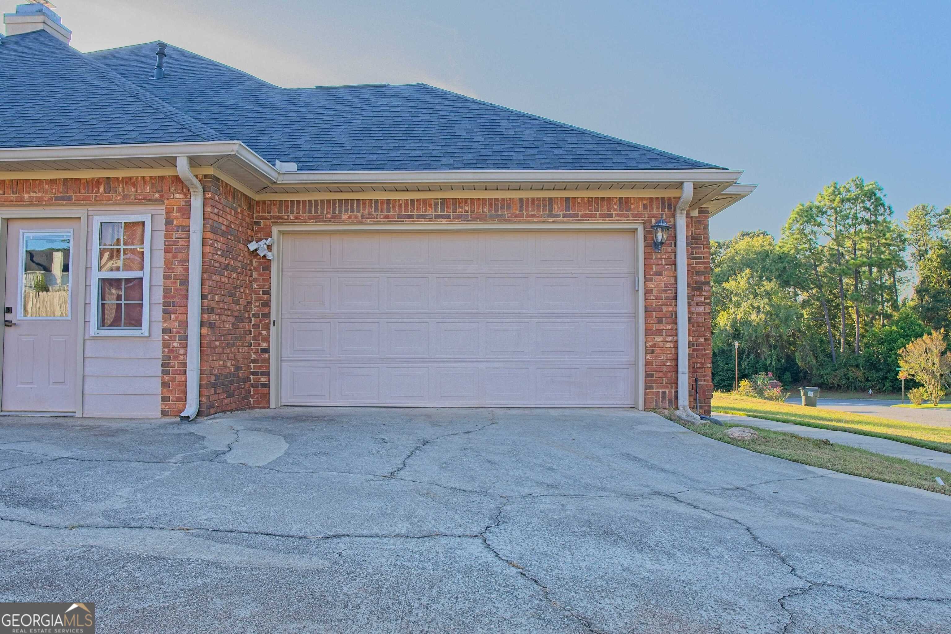 115 Raintree DR