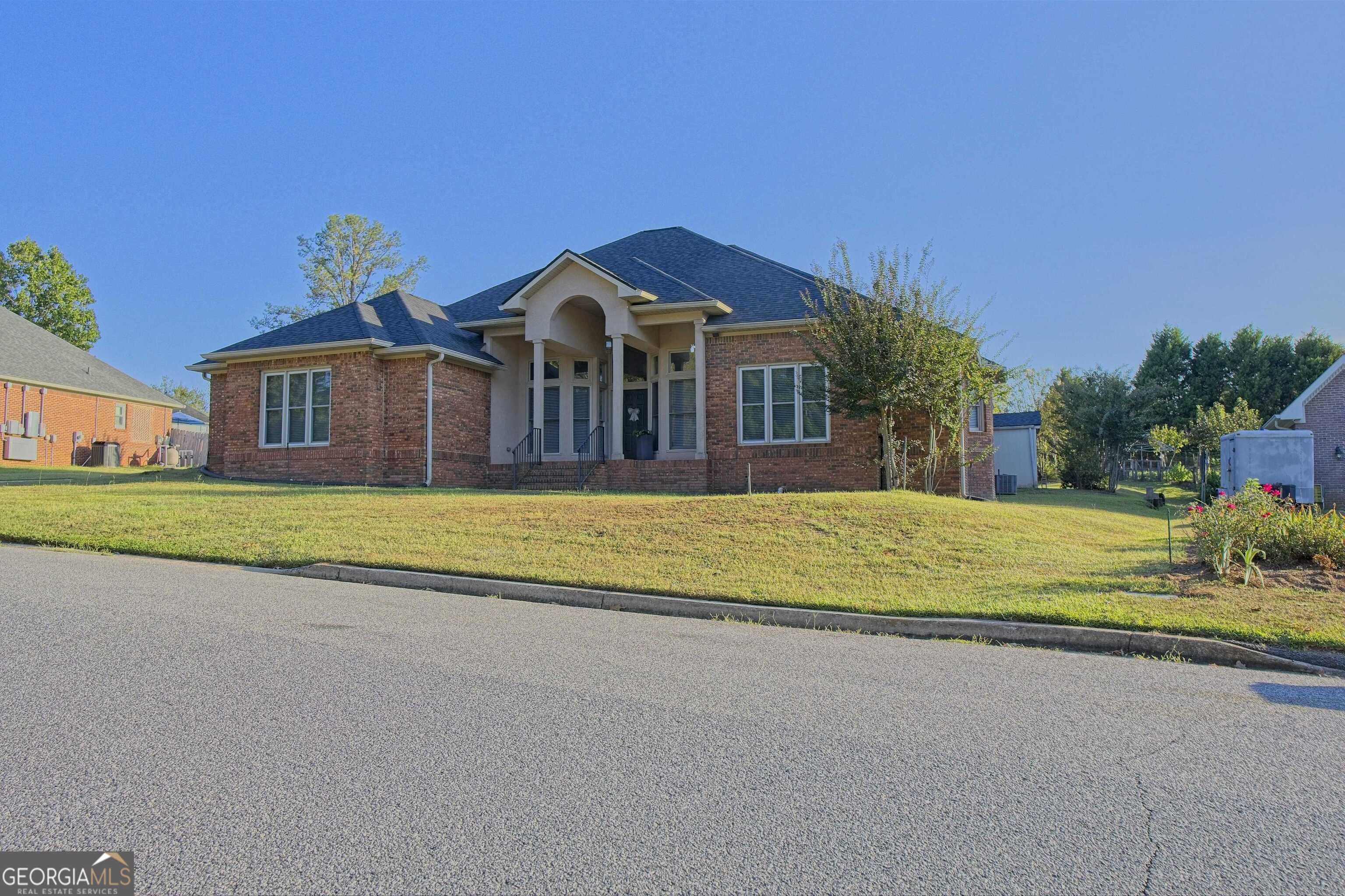 115 Raintree DR