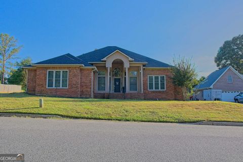 115 Raintree DR Warner Robins GA 31088