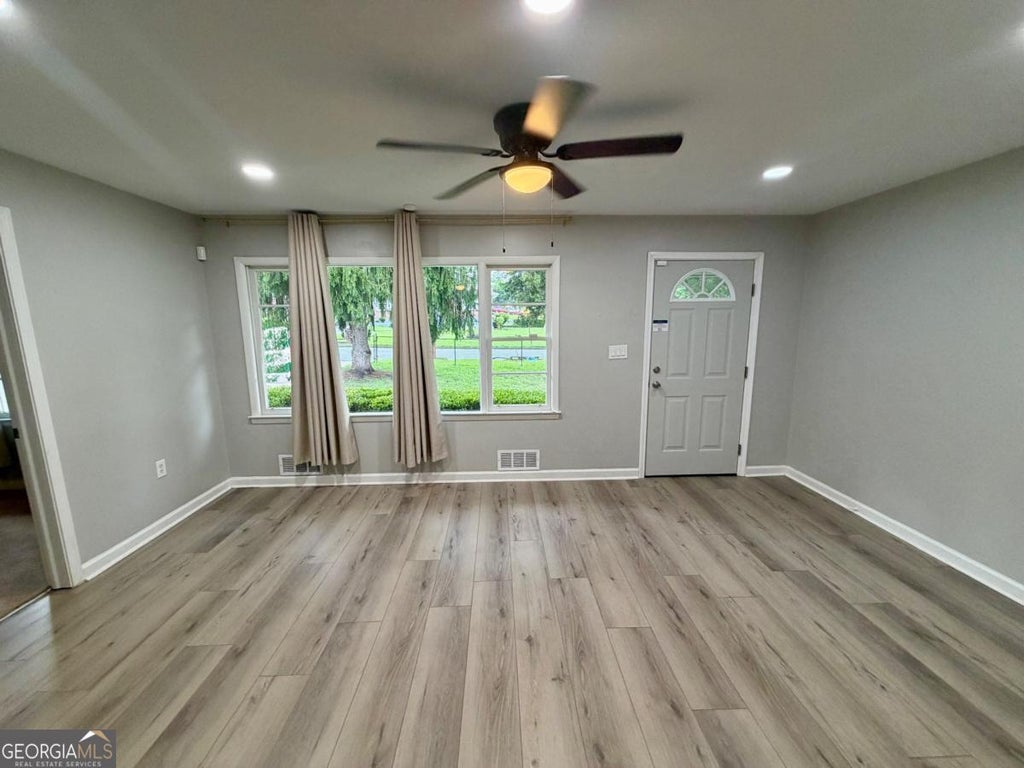 Photo of 2442 Antwerp Drive SE, Atlanta, GA 30315 (MLS # 10805580)