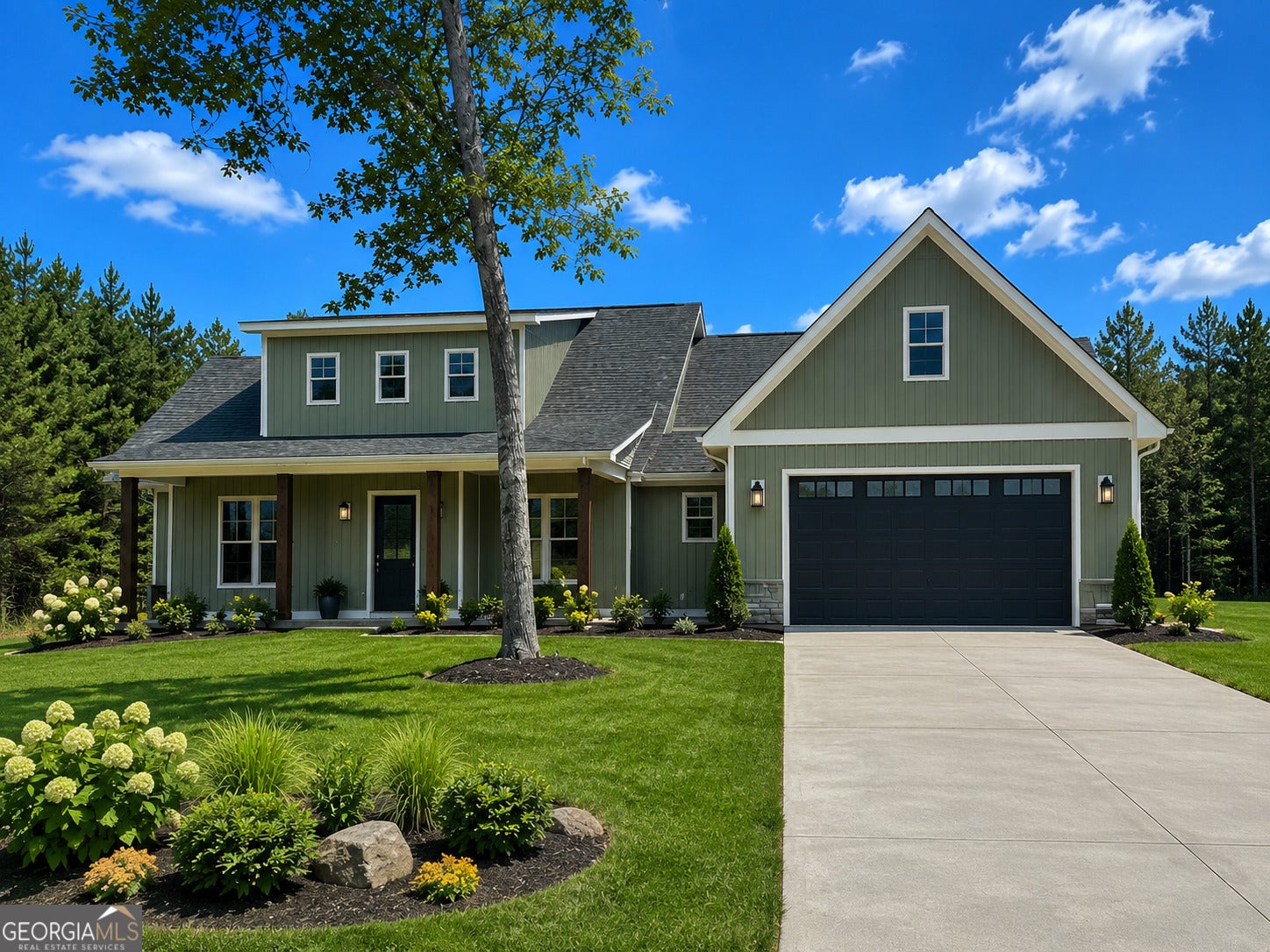 324 West Lakeview