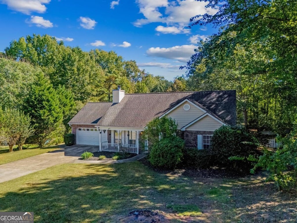 Photo of 415 Waverly Point Drive, Grayson, GA 30088 (MLS # 10878279)