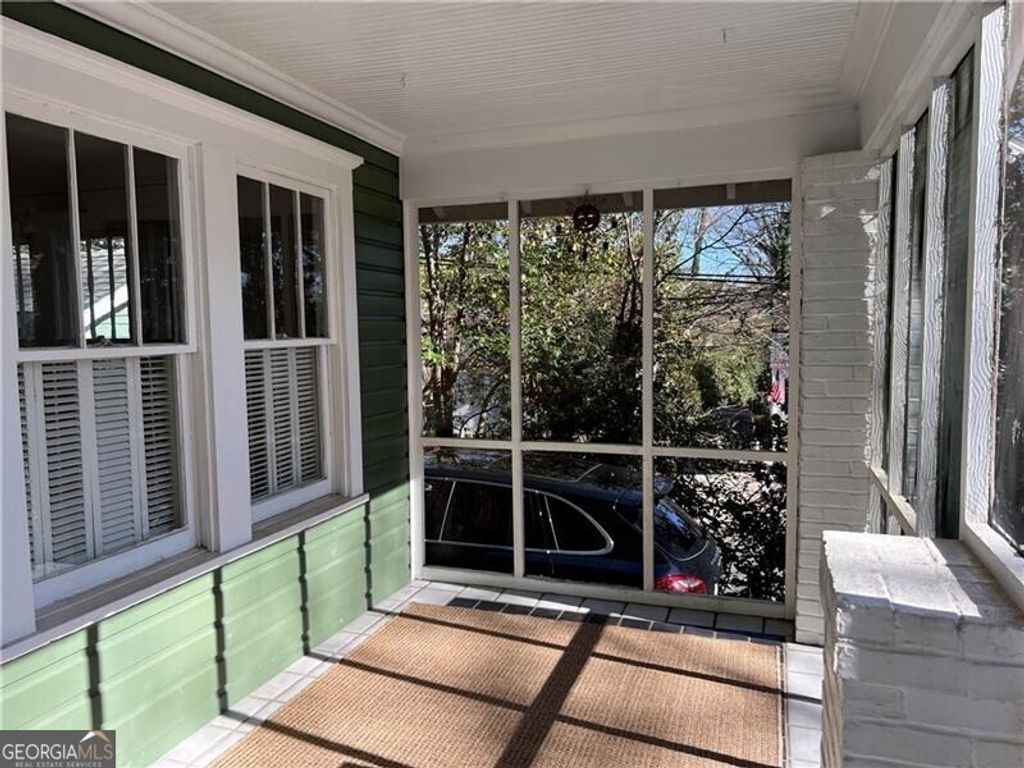 Photo of 284 Lakeview Avenue NE, Atlanta, GA 30305 (MLS # 10654915)