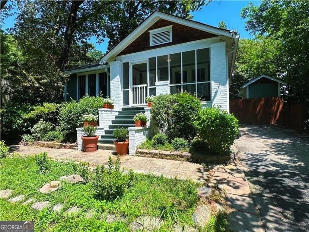 Photo of 284 Lakeview Avenue NE, Atlanta, GA 30305 (MLS # 10654915)